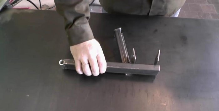 Fabriquer un long support de coupe pour une meuleuse d'angle