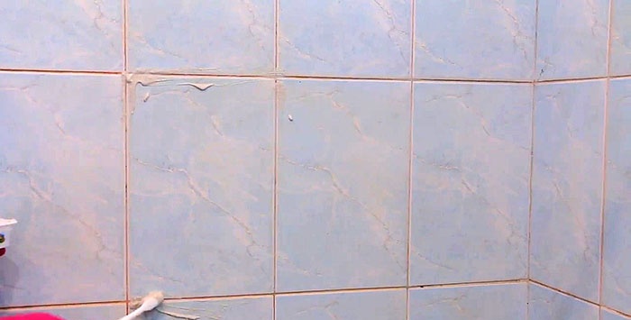 כיצד להלבין דיס אריחים בחדר האמבטיה
