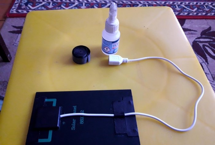 How to make a bag with a battery charger