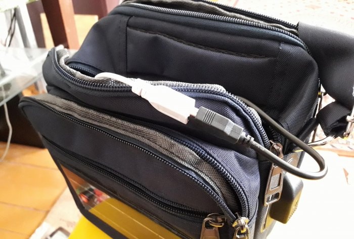 How to make a bag with a battery charger