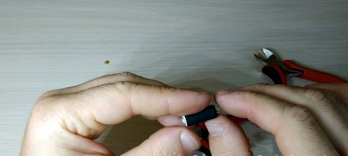 DIY mini zseblámpa kulcstartó