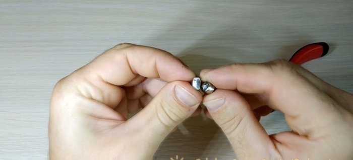 DIY mini klíčenka na svítilnu