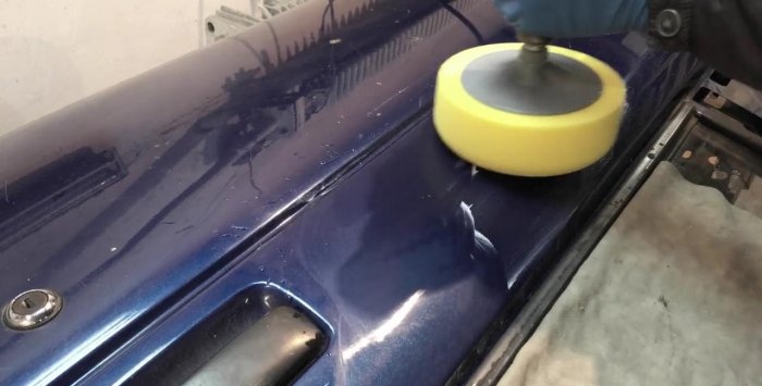 Come rimuovere graffi profondi su un'auto