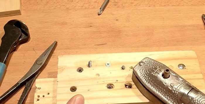 Methods for removing stripped and broken wood screws