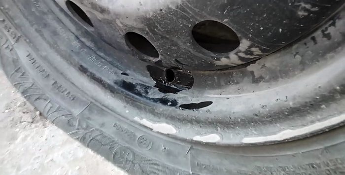 Utskifting av ventilen på 20 sekunder uten å ta av hjulet