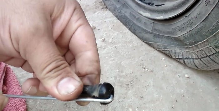 Replacing the valve in 20 seconds without removing the wheel