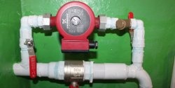 Instalación de una bomba de circulación en un sistema de calefacción mediante bypass