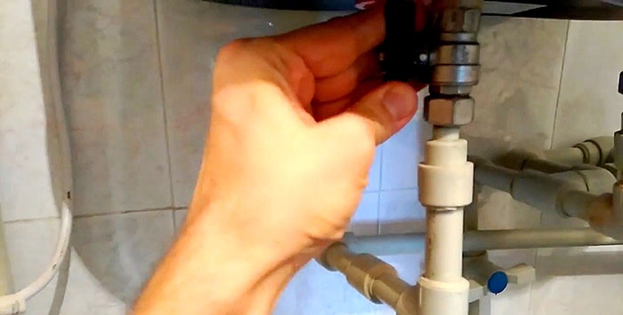 Comment relancer un robinet à tournant sphérique s'il est bloqué