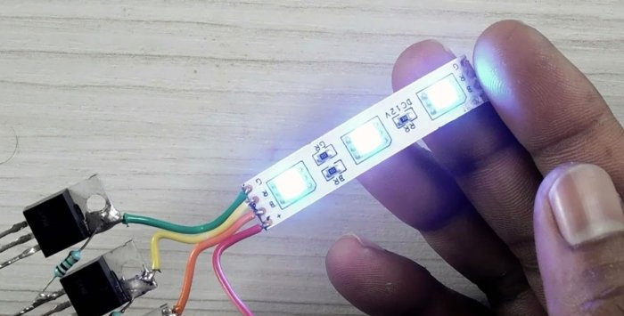 Najjednoduchší ovládač pre spínanie RGB LED pásikov s tromi tranzistormi