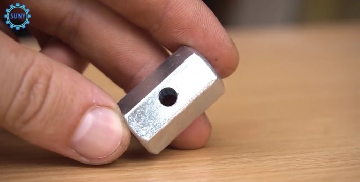 How to make a reliable electrode holder