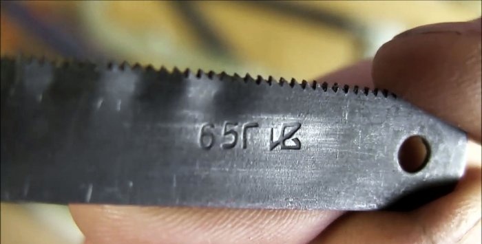 Method for shortening a hacksaw blade for metal