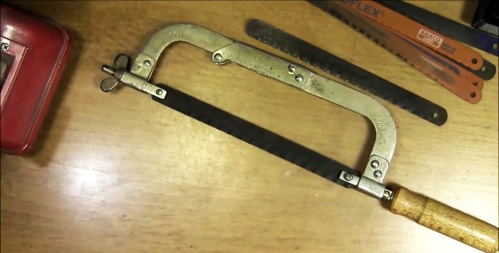 Method for shortening a hacksaw blade for metal