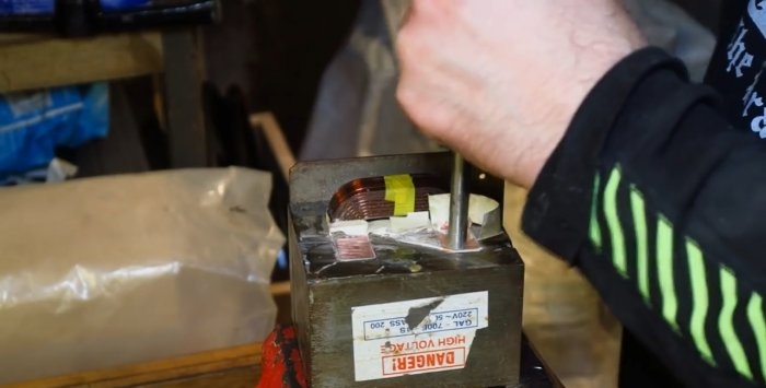 Máquina de soldar de hornos microondas de 200 A.