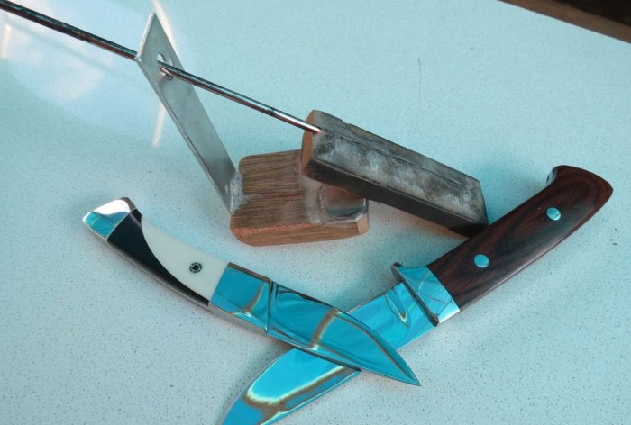 Bıçakları sabit bir açıda keskinleştirmek için basit bir alet