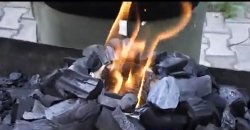 Метод за запалване на въглища без течност за запалване