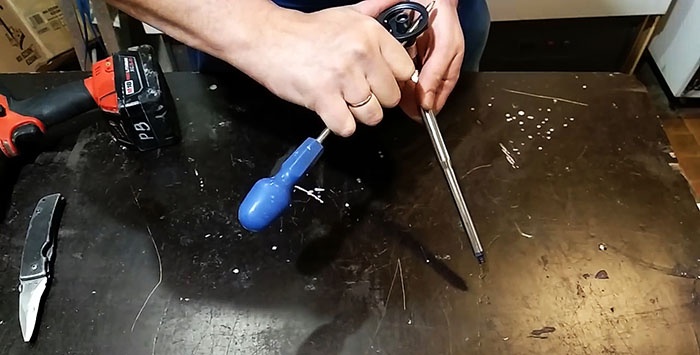 Removing the ball from the foam gun