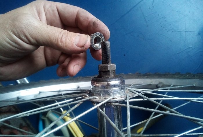 Desmontagem, manutenção e montagem do cubo traseiro e catraca da roda da bicicleta