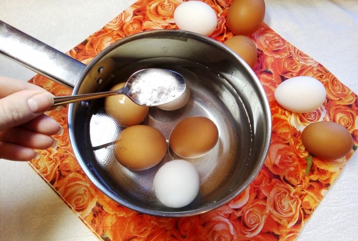 Kaip greitai nulupti virtus kiaušinius 4 patikrinti metodai