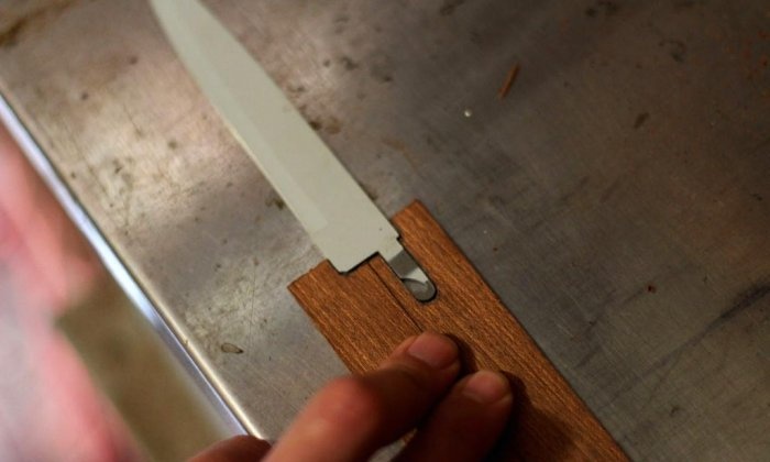 Jak obnovit nůž, pokud se rukojeť ulomí