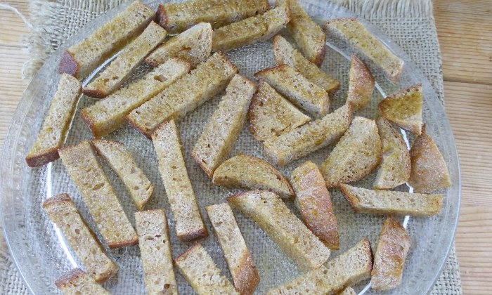 Migalhas de pão no microondas