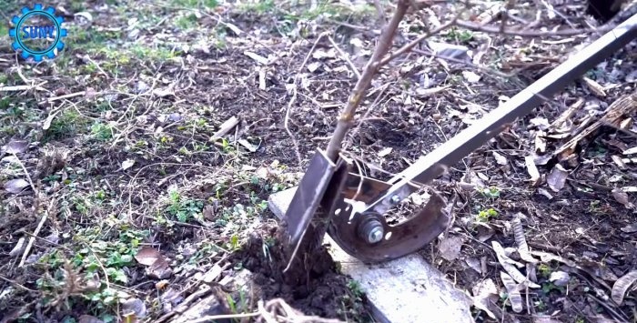 Πώς να φτιάξετε ένα χειροκίνητο ξεριζωτικό για θάμνους και μικρά δέντρα
