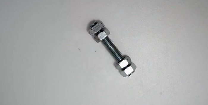 Boucle de suspension fabriquée à partir de matériaux de récupération