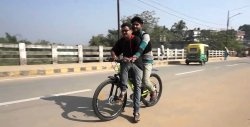 Bicicletă electrică puternică cu motor electric asincron