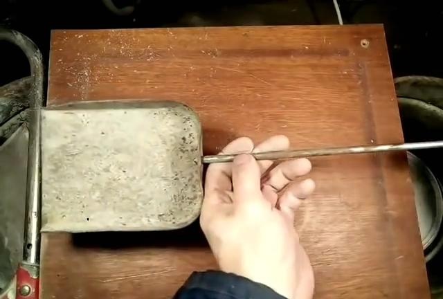 How to make a tool handle from a plastic pipe