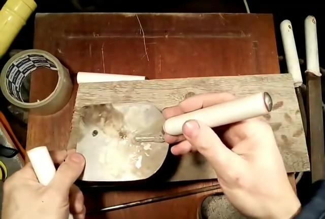 Cách làm tay cầm dụng cụ từ ống nhựa