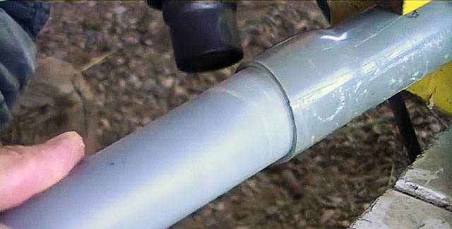 Cómo conectar tuberías de PVC sin conector.