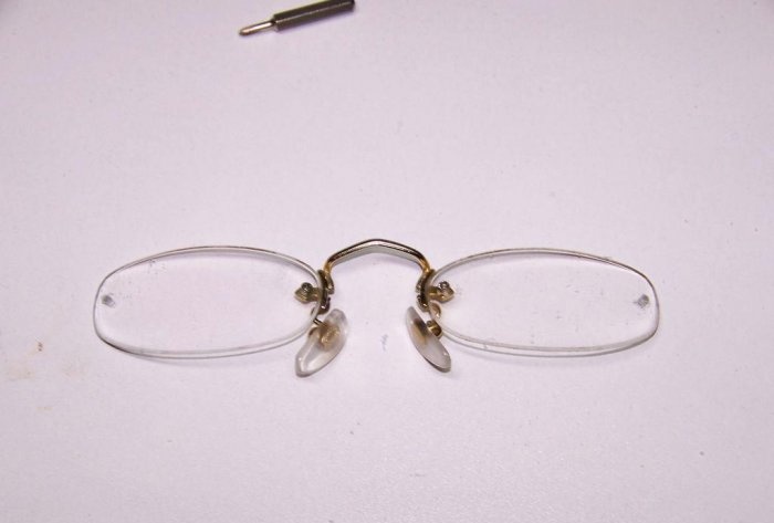 Quick eyeglass frame repair