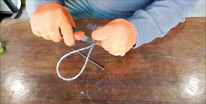 Comment tresser le bout d'une corde en boucle