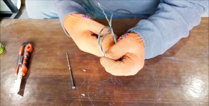 Come intrecciare l'estremità di una corda in un cappio
