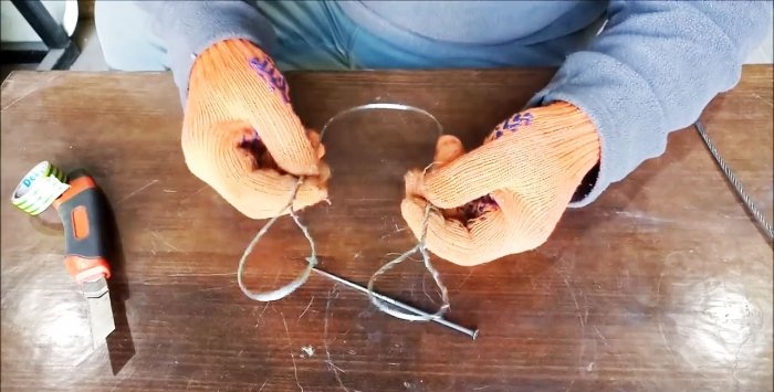 How to braid the end of a rope into a loop