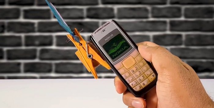 Het eenvoudigste GSM-alarm van een oude telefoon