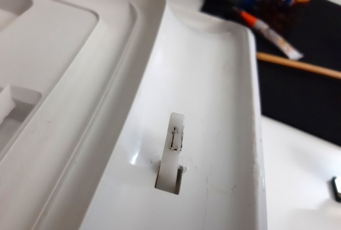 The latch broke off, how to seal it