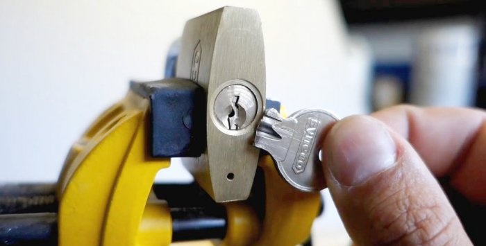 How to remove a broken key from a lock