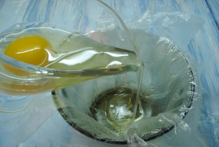Poached egg in a bag quick breakfast