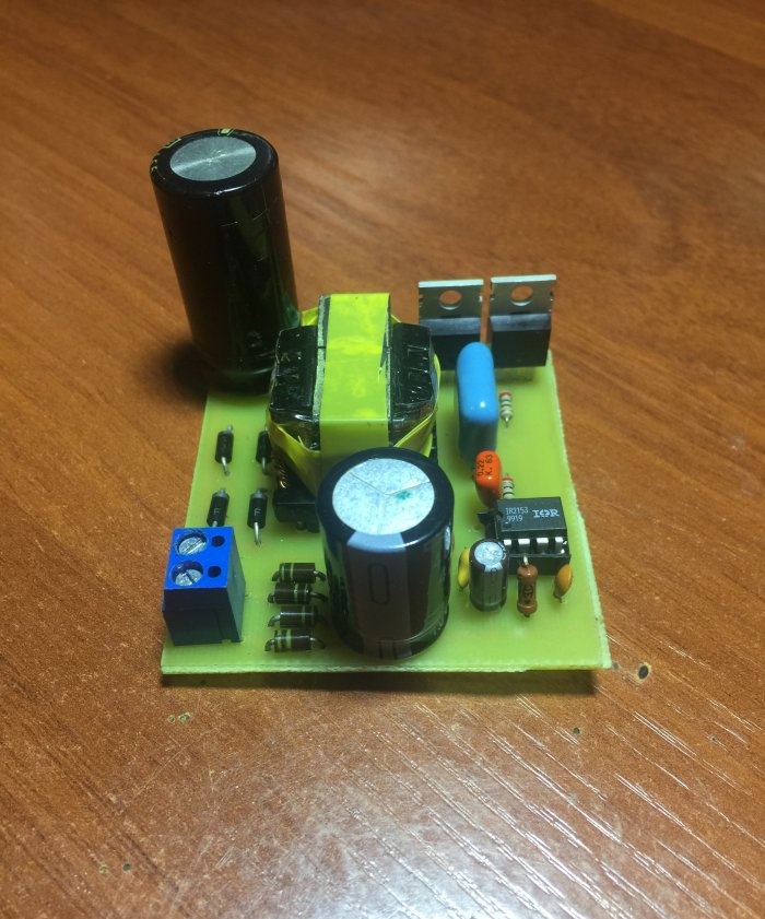 Do-it-yourself powerful switching power supply for 12 volts