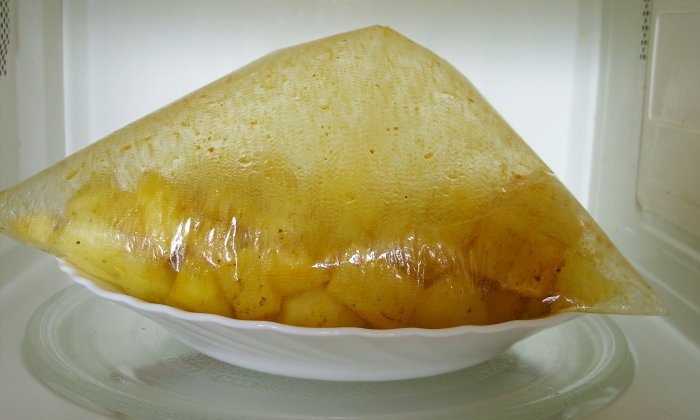 Patate dorate al microonde in 5 minuti