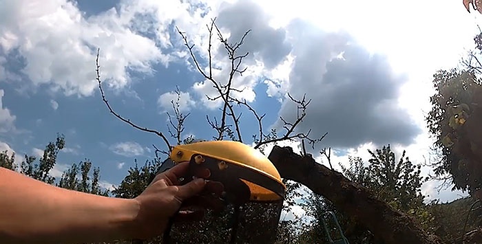 Cómo instalar una hoja de sierra en una recortadora