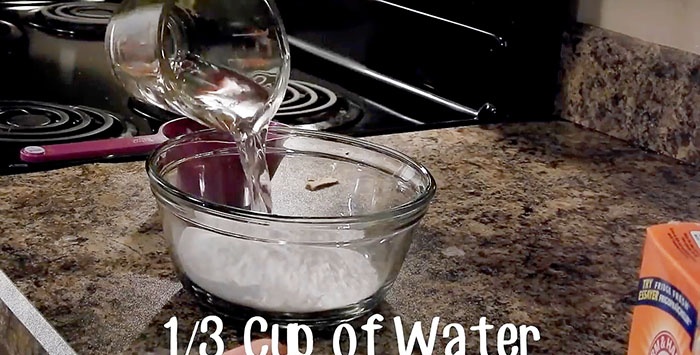 Как да почистите фурната с помощта на сода за хляб и оцет