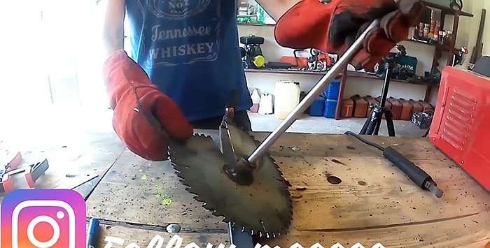 Hur man gör en trädgårdsskruv från ett sågblad