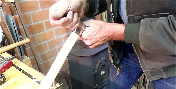 Fabriquer un nouveau manche de marteau