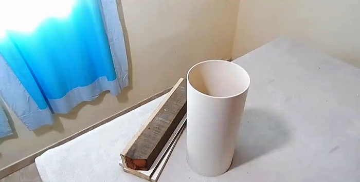 Cómo convertir un tubo redondo de PVC en uno cuadrado
