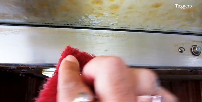 Comment se débarrasser des traces de graisse tenaces sur une hotte de cuisine en 5 minutes