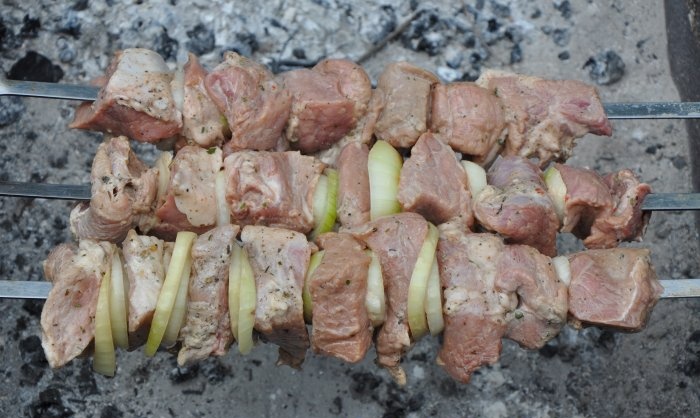 Svinekebab i sojasovs