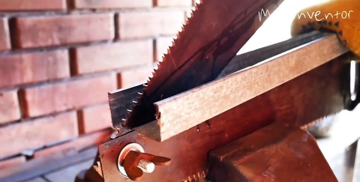 Pemotong logam diperbuat daripada gergaji besi kayu lama