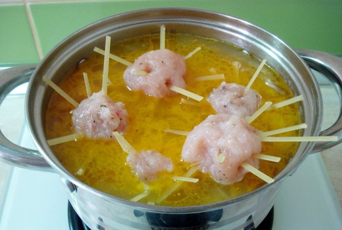 Dětská polévka s chobotnicí
