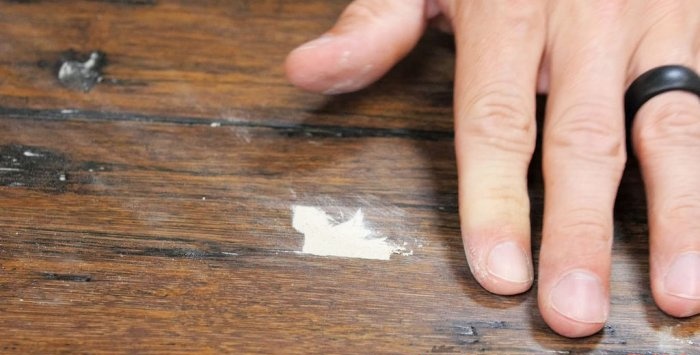 3 ways to remove scratches of any depth from a wooden surface